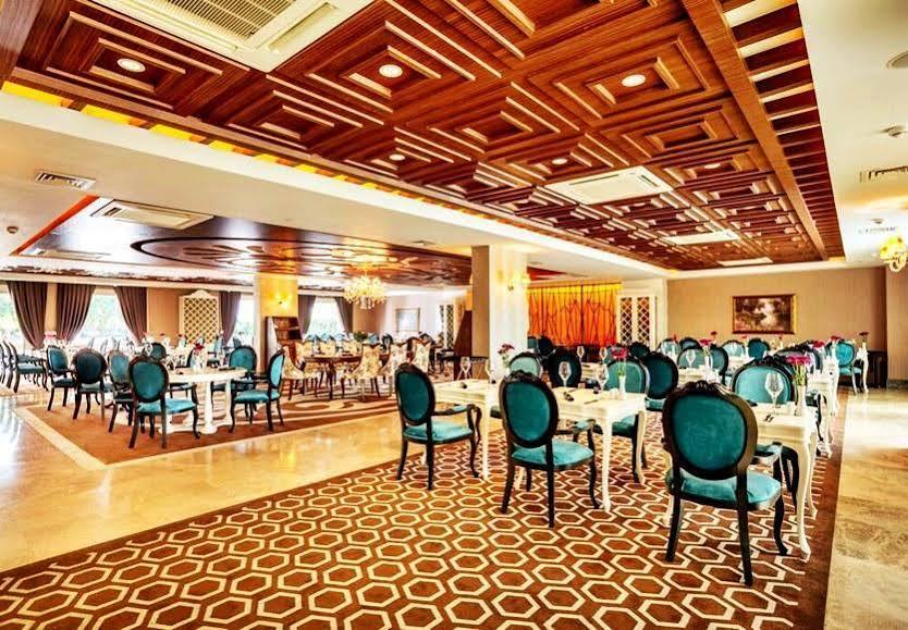 Grand Pasha Hotel & Spa Kyrenia Girne Dış mekan fotoğraf