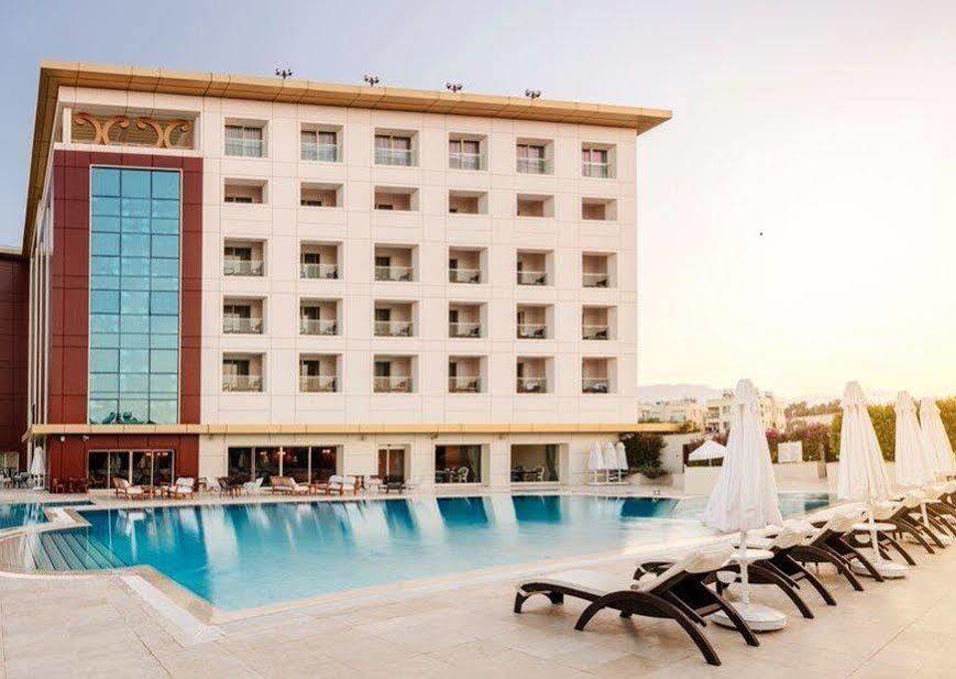 Grand Pasha Hotel & Spa Kyrenia Girne Dış mekan fotoğraf